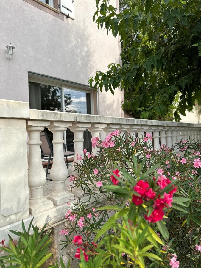 La Villa Du Rayol Saint Maximin Exterior photo